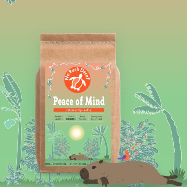 Zak Peace of Mind van No Rush Decaf voor de tekening van het etiket, met de capibara ernaast